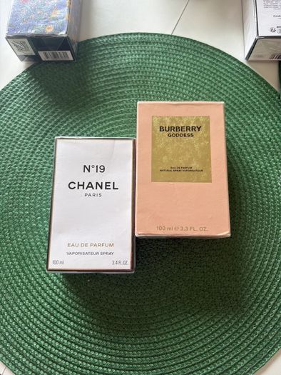 CHANEL No19.  100ml parfum for her