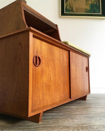 Vintage Retro Mid Century Teak Hall Bench/Record Cabinet/Stotage