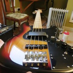 Fender Marcus Miller Jazz Bass Tobacco Sunburst Mij