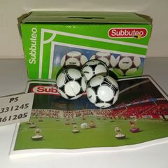 Waddingtons Subbuteo - 61205 3 White Adidas Tango Balls boxed vintage