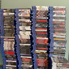 Ps4 &  PS5 game bundle