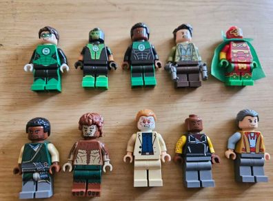 Lego DC and Marvel Superhero Minifigure Bundle of 10