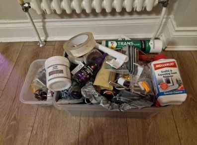 Free box of tools and DIY bits