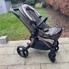 EGG 2 Stroller/Carrycot Bundle