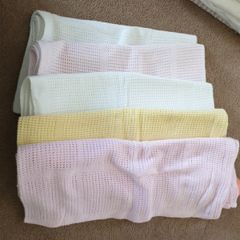Cellular Blankets x 5