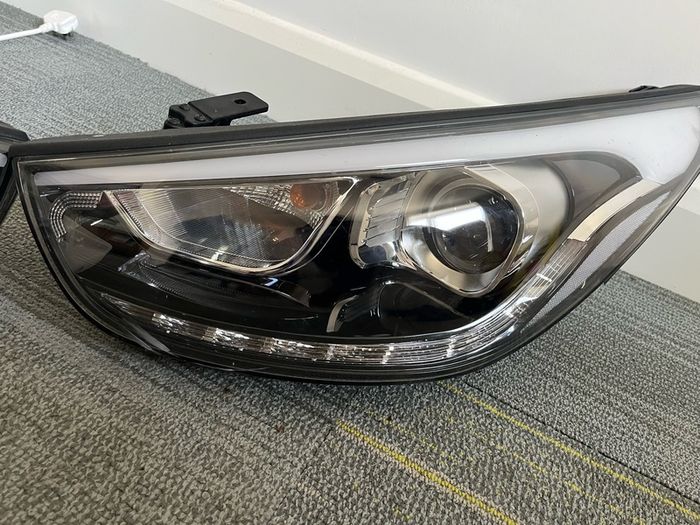 ix35 headlights
