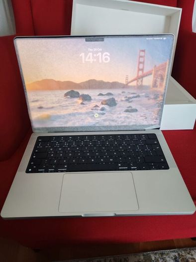 Macbook Pro M4, 2024 like new