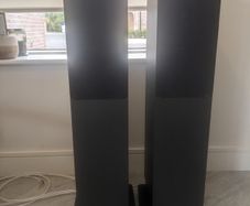 Q Acoustic speakers 2050i Floor standing speakers