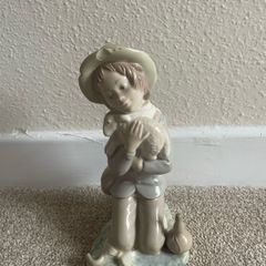 Porcelain Figurine Child with lamb  - Zaphir