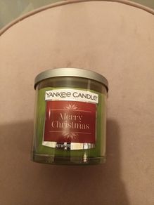 Brand new yankee christmas candle