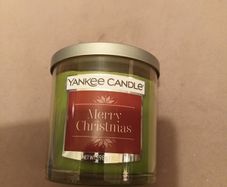 Brand new yankee christmas candle