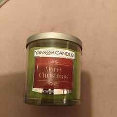 Brand new yankee christmas candle