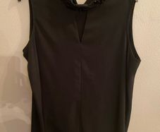 Gallery size 16 top (brand new with tags)