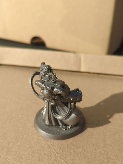 warhammer 40k ultramarines space marine marneus calgar