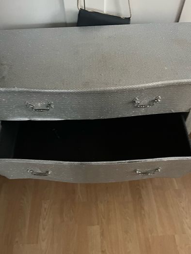 mirror and dressing table