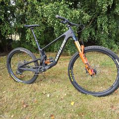 Santa Cruz Bronson Full Suspension MTB
