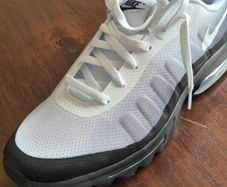 Nike Men's Air Max Invigor sneakers