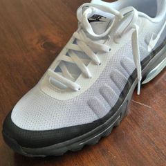 Nike Men's Air Max Invigor sneakers