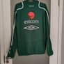 Vintage 2004/06 Ireland FAI Umbro Sweatshirt Image 2