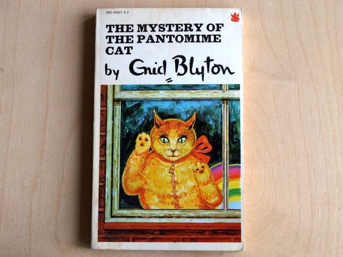 Enid Blyton mystery stories (A-format paperbacks)
