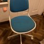 ikea children desk chair Image 2