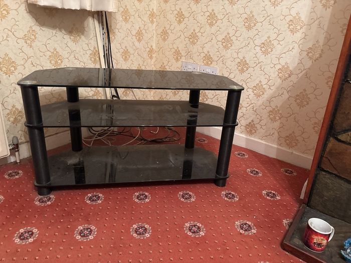 Black glass tv stand