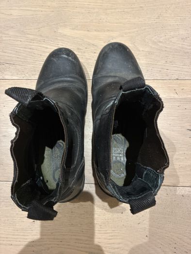 horse riding boots size 5