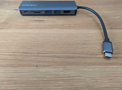 StarTech USB-C Multiport Adapter HDMI / USB / SD