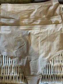 3 Pairs Sand Smoothing Thongs