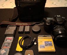 CANON 40D EOS DSLR camera with 17-85mm lens and accessories