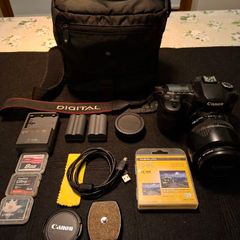 CANON 40D EOS DSLR camera with 17-85mm lens and accessories