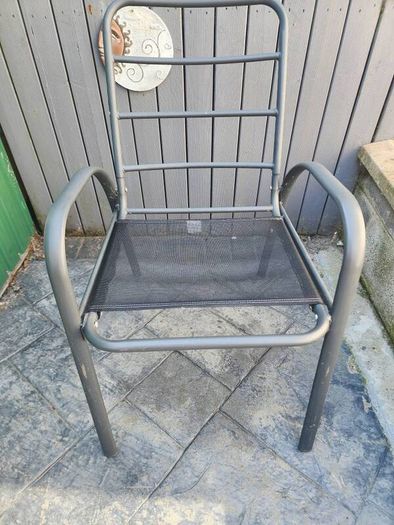 4 garden chairs