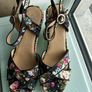 womens shoes Image 3