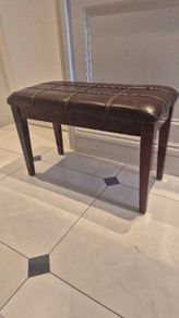 Piano stool