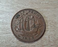 Great Britain UK 1959 Half Penny Elizabeth II Coin - free standard postage