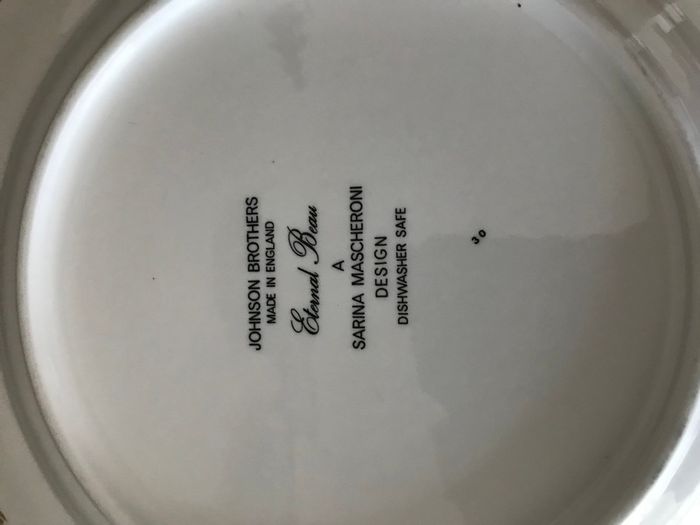 Johnson Brothers 'Eternal Beau'