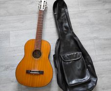 Vintage 1960s Rosetti The Schaller Scholar No.007 Classical Acoustic Guitar + leather Bag