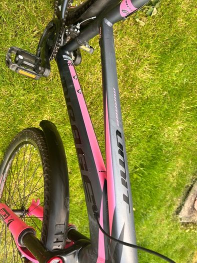 Mirage girls mountain bike, Shimano gears, front suspension