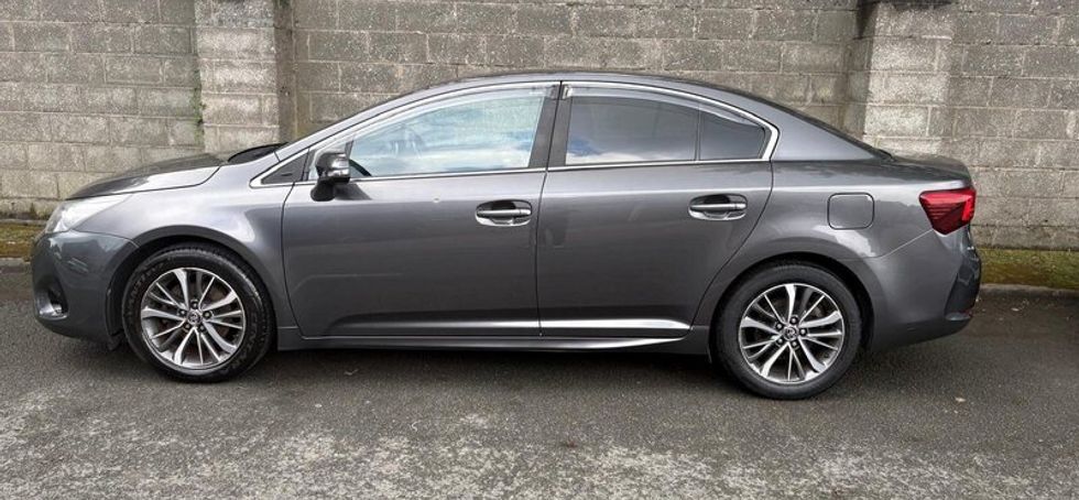 Toyota Avensis 2015