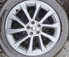 21" Genuine Range Rover Alloys with tyres
