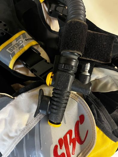 Scuba gear: BCD, Reg (incl octopus), dive computer and cyclinder