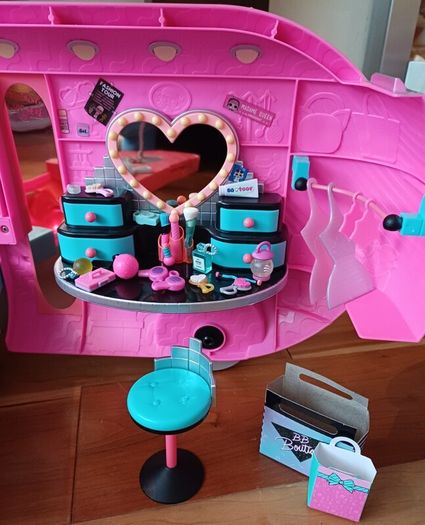 lol camper van with accessories and dolls