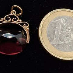 Vintage 9ct yellow gold spinner drop fob