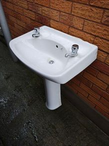 Wash hand basin
