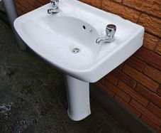 Wash hand basin