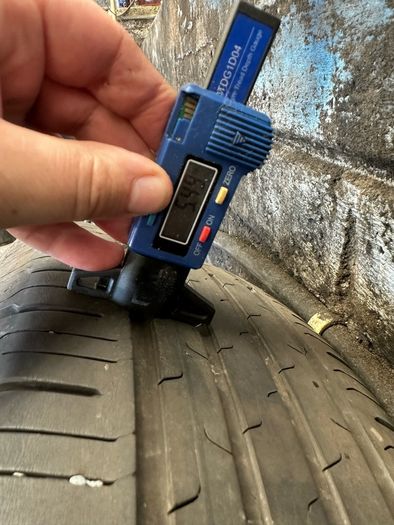 215/60/17 Continental Tyres