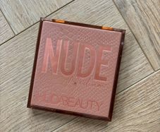 Huda Beauty Eye Palette