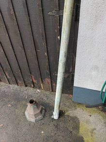 Cast iron hopper and pipe