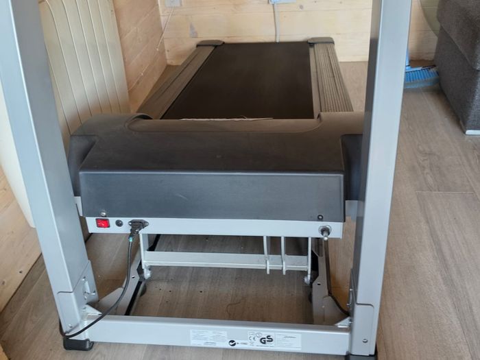 Life Fitness Treadmill