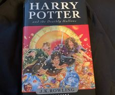 1st Edition Hardback: Harry Potter & The deathly hallows